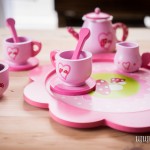 set da thè giocattolo in legno per bambina