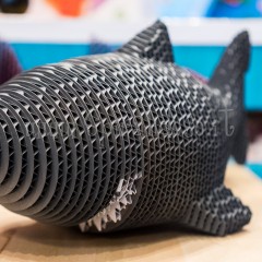 salvadanaio ecologico in cartone ondulato fatto a mano in italia