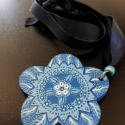 ciondolo chakra artigianale dipinto a mano (16)